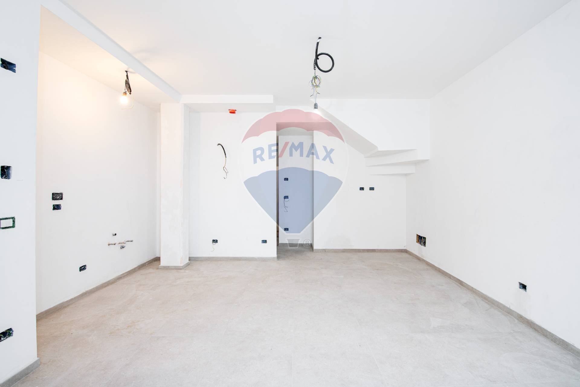 Stanza vuota - Three-room apartment Via Monti Sabini
223I, Monterotondo - photo 2