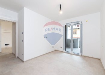 Stanza vuota - Trilocale VIA ACHILLE GRANDI
 
1/B, Monterotondo - foto 3