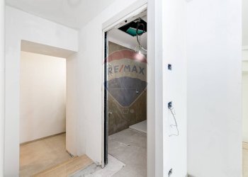 Hall / corridoio - Trilocale VIA ACHILLE GRANDI
 
1/B, Monterotondo - foto 11