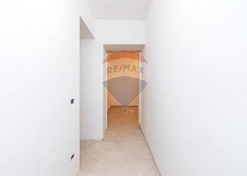 Hall / corridoio - Trilocale VIA ACHILLE GRANDI
 
1/B, Monterotondo - foto 13