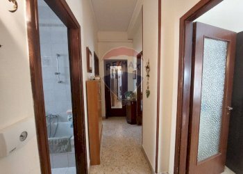 CORRIDOIO DI DISIMPEGNO - Appartamento Via Salvatore Aldisio
 
3, Palermo - foto 35