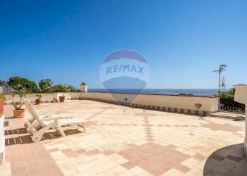 Terrazzo - Villa Lungomare Cristoforo Colombo
 
750, Palermo - foto 10