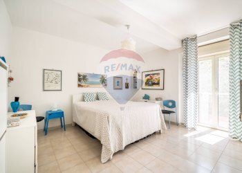 CAMERA DA LETTO 1 - Villa Lungomare Cristoforo Colombo
 
750, Palermo - foto 5