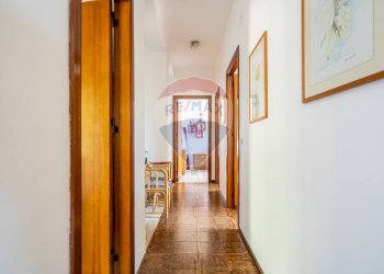 Hall / corridoio - Villa Lungomare Cristoforo Colombo
 
750, Palermo - foto 49