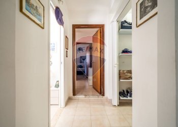 Hall / corridoio - Villa Lungomare Cristoforo Colombo
 
750, Palermo - foto 54