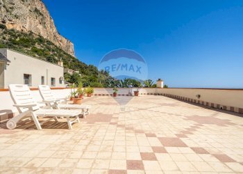 Terrazza - Villa Lungomare Cristoforo Colombo
 
750, Palermo - foto 64