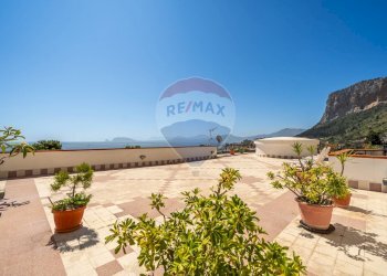 Terrazza - Villa Lungomare Cristoforo Colombo
 
750, Palermo - foto 65