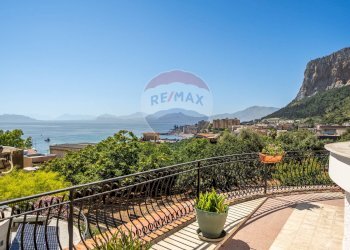 vista mare - Villa Lungomare Cristoforo Colombo
 
750, Palermo - foto 8