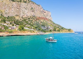 Vista dell\'acqua - Villa Lungomare Cristoforo Colombo
 
750, Palermo - foto 71