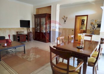 Sala da pranzo - Villa via Gubbio
 
1, Nettuno - foto 33