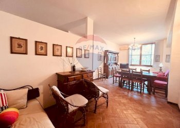 Sala da pranzo - Three-room apartment Via Delle Capanne
 
26, Rosignano Marittimo - photo 4