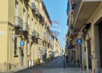 Edificio all\'aperto - Locale Commerciale Via San Carlo
 
113, Caserta - foto 12