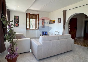 Soggiorno - Casa indipendente VIA PERETO - PUCCIANO
 
SNC, Navelli - foto 12