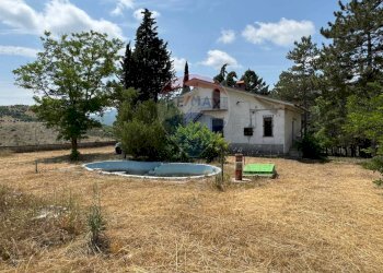 Casa all\'aperto - Casa indipendente VIA PERETO - PUCCIANO
 
SNC, Navelli - foto 17