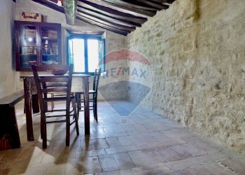 Sala da pranzo - Independent house Via Forchiusa Est
10, Serra San Quirico - photo 29