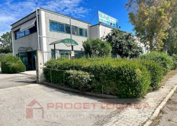 Foto 1 - Capannone Via dell'Artigianato
1, Colli del Tronto - foto 1