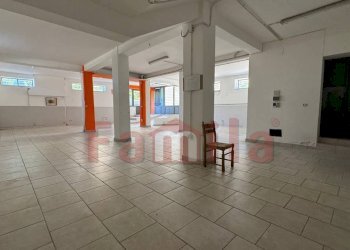 Foto 2 - Locale Commerciale Sirignano - foto 2