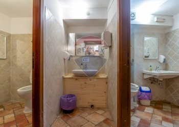 Bagno - Locale Commerciale CORSO MARRUCINO
 
27, Chieti - foto 32