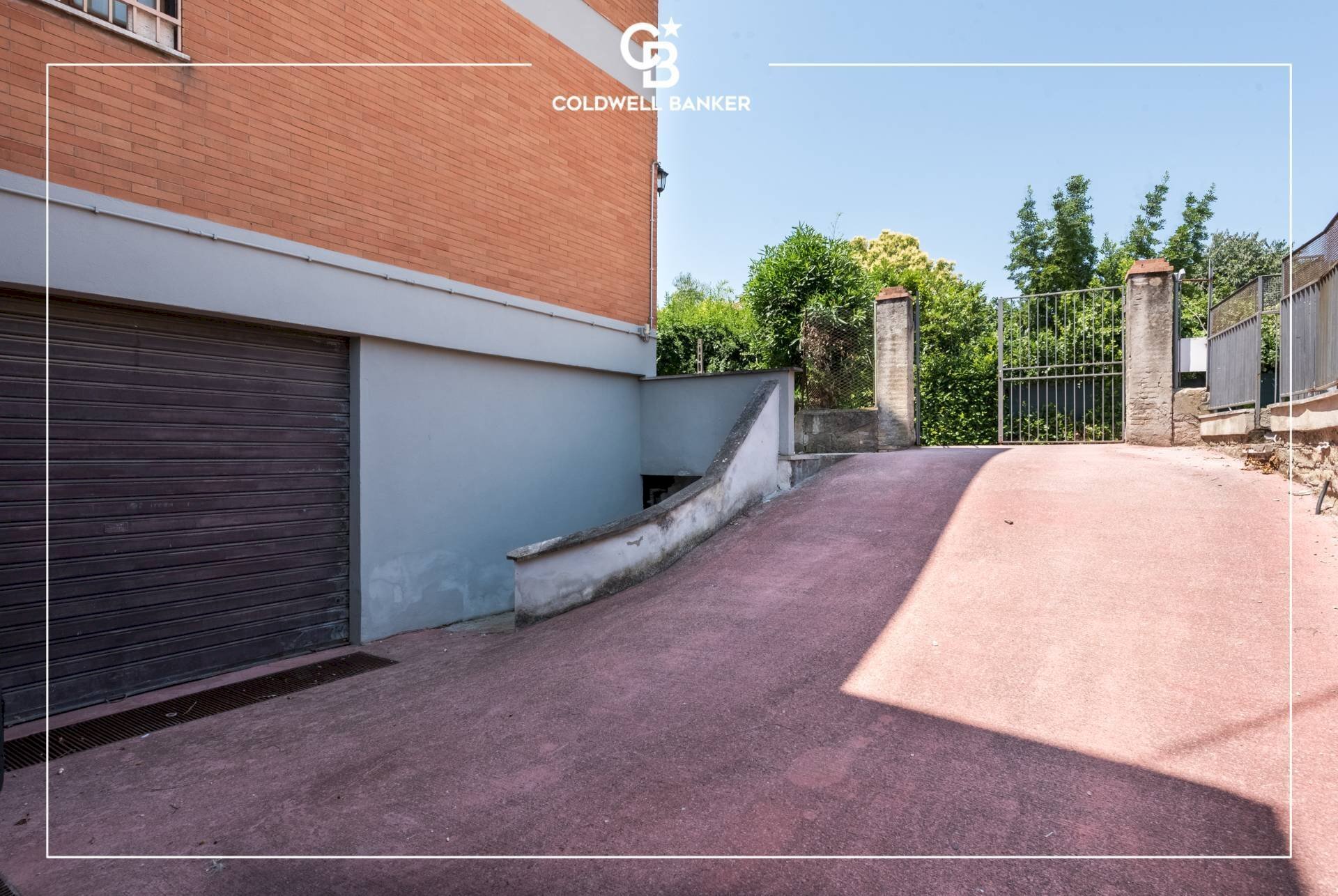 Foto 2 - Warehouse Via dei Laghi
 
5, Ciampino - photo 2