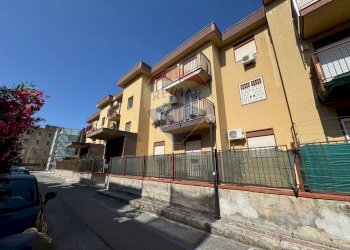 Edificio all\'aperto - Quadrilocale Via Luigi Vanvitelli
 
2, Palermo - foto 1