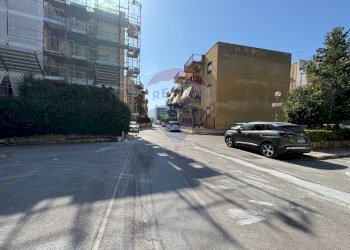 Edificio all\'aperto - Quadrilocale Via Luigi Vanvitelli
 
2, Palermo - foto 4