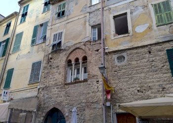 Quadrilocale Piazza della Fontana, Ventimiglia - foto 2