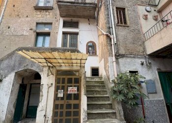 Casa indipendente via Torrione Marcello, Mercato San Severino - foto 1