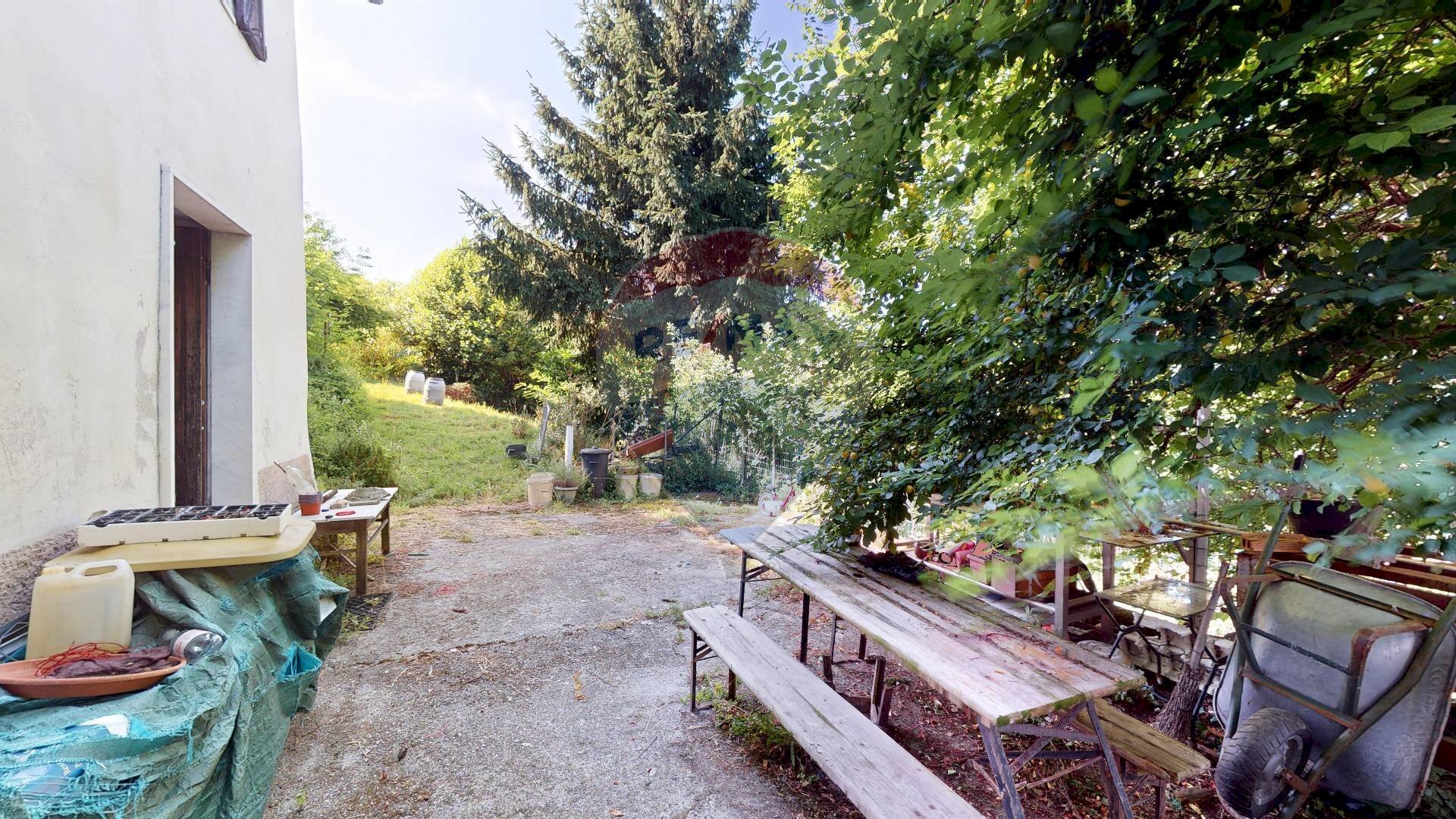 Casa indipendente Via Ponte, 16 
 San Cipriano, Serra Riccò - foto 3
