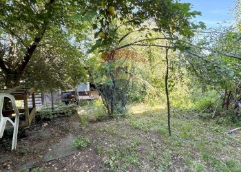 Independent house Via Ponte, 16
San Cipriano, Serra Riccò - photo 23
