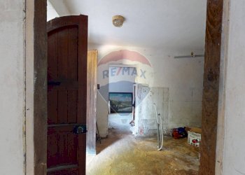 Independent house Via Ponte, 16
San Cipriano, Serra Riccò - photo 31