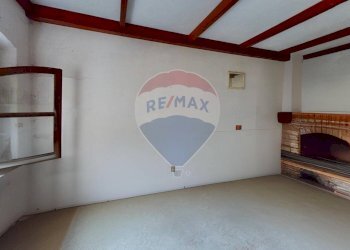 Independent house Via Ponte, 16
San Cipriano, Serra Riccò - photo 37