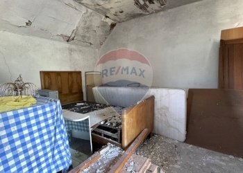 Independent house Via Ponte, 16
San Cipriano, Serra Riccò - photo 42