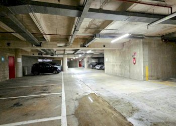 Parking space Via Giovanni Tomaso Invrea, Genova (neighborhood Foce) - photo 3