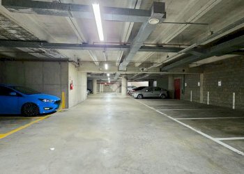 Parking space Via Giovanni Tomaso Invrea, Genova (neighborhood Foce) - photo 4