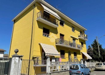 Three-room apartment Via Salvo d'Acquisto, Busto Garolfo - photo 2