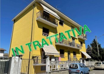Three-room apartment Via Salvo d'Acquisto, Busto Garolfo - photo 1