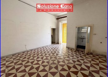 Foto 3 - Casa indipendente via Orsini, Canosa di Puglia - foto 3