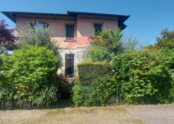 Casa all\'aperto - Casa semi indipendente Via Fabio Filzi
 
2, Cittiglio - foto 1