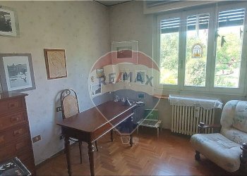 Camera / camera da letto - Casa semi indipendente Via Fabio Filzi
 
2, Cittiglio - foto 7