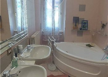 Bagno - Casa semi indipendente Via Fabio Filzi
 
2, Cittiglio - foto 12