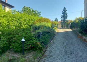 Giardino - Casa semi indipendente Via Fabio Filzi
 
2, Cittiglio - foto 14