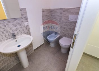 Bagno - Locale Commerciale Palermo - foto 5