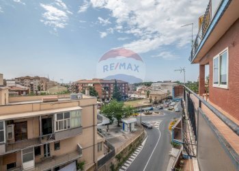 Edificio all\'aperto - Appartamento Via Santa Maria Di Gesù
 
74, Caltagirone - foto 1