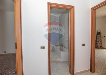 Hall / corridoio - Appartamento Via Santa Maria Di Gesù
 
74, Caltagirone - foto 12