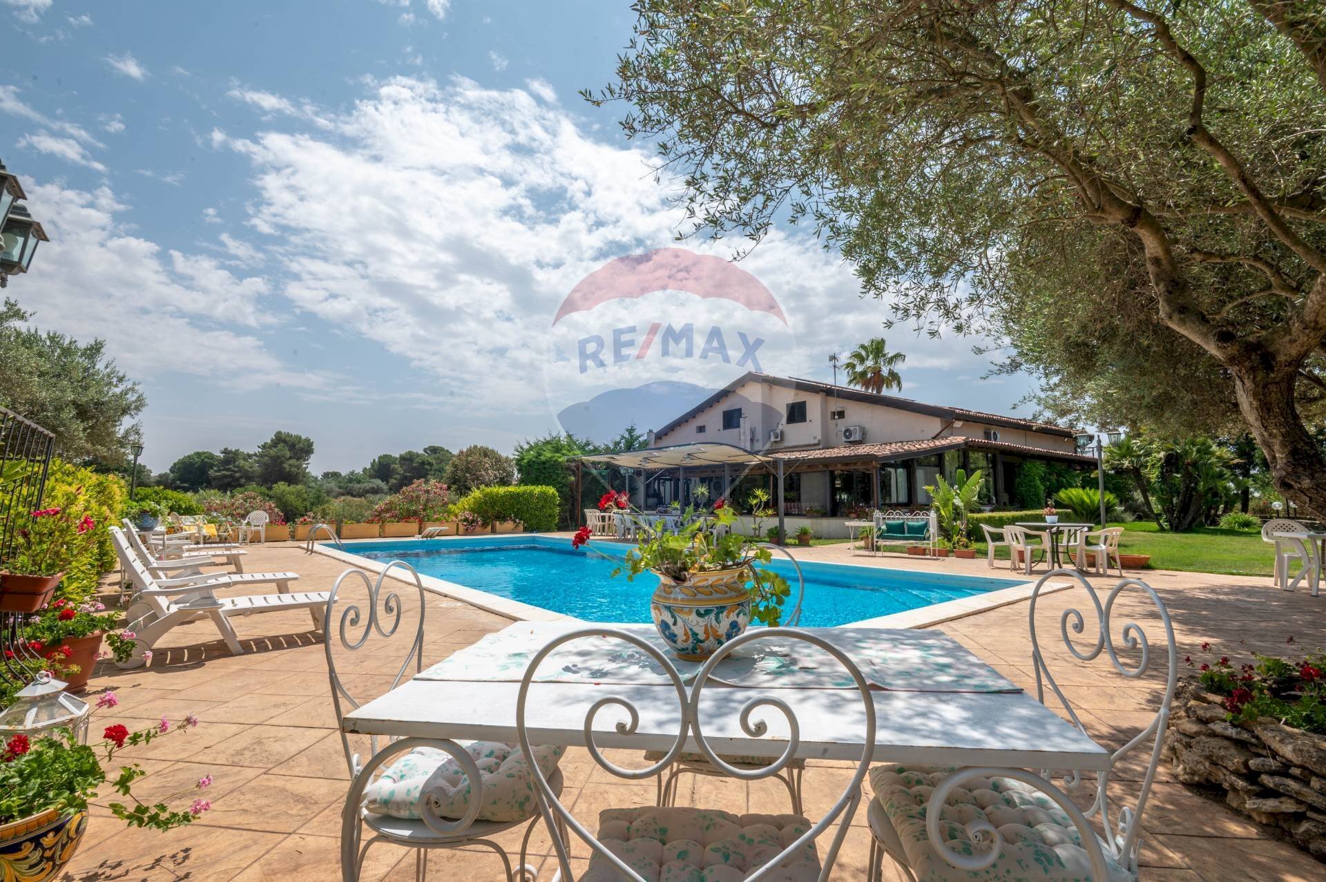 Piscina - Villa Via Manfredi Modica
 
25, Caltagirone - foto 1