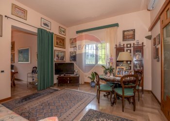 Sala da pranzo - Villa Via Manfredi Modica
 
25, Caltagirone - foto 18