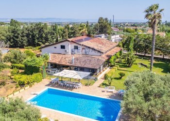 Piscina - Villa Via Manfredi Modica
 
25, Caltagirone - foto 2