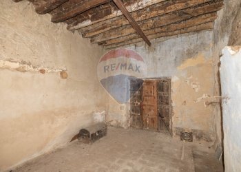 Stanza vuota - Casa semi indipendente Via Giuseppe Garibaldi
 
83, Mirabella Imbaccari - foto 9