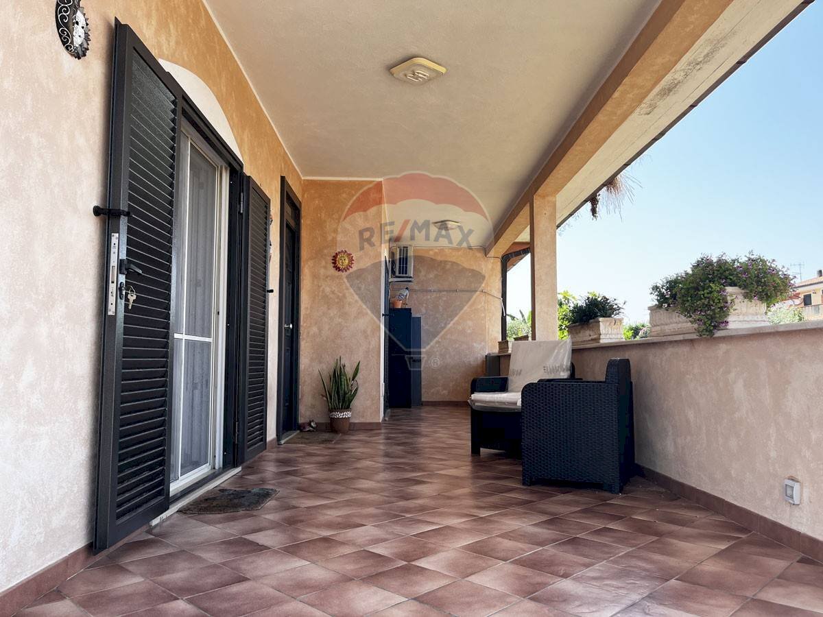 veranda - Casa semi indipendente viale piave
 
74, Ardea - foto 2