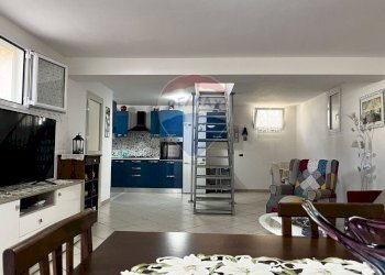 Sala da pranzo - Casa semi indipendente viale piave
 
74, Ardea - foto 19